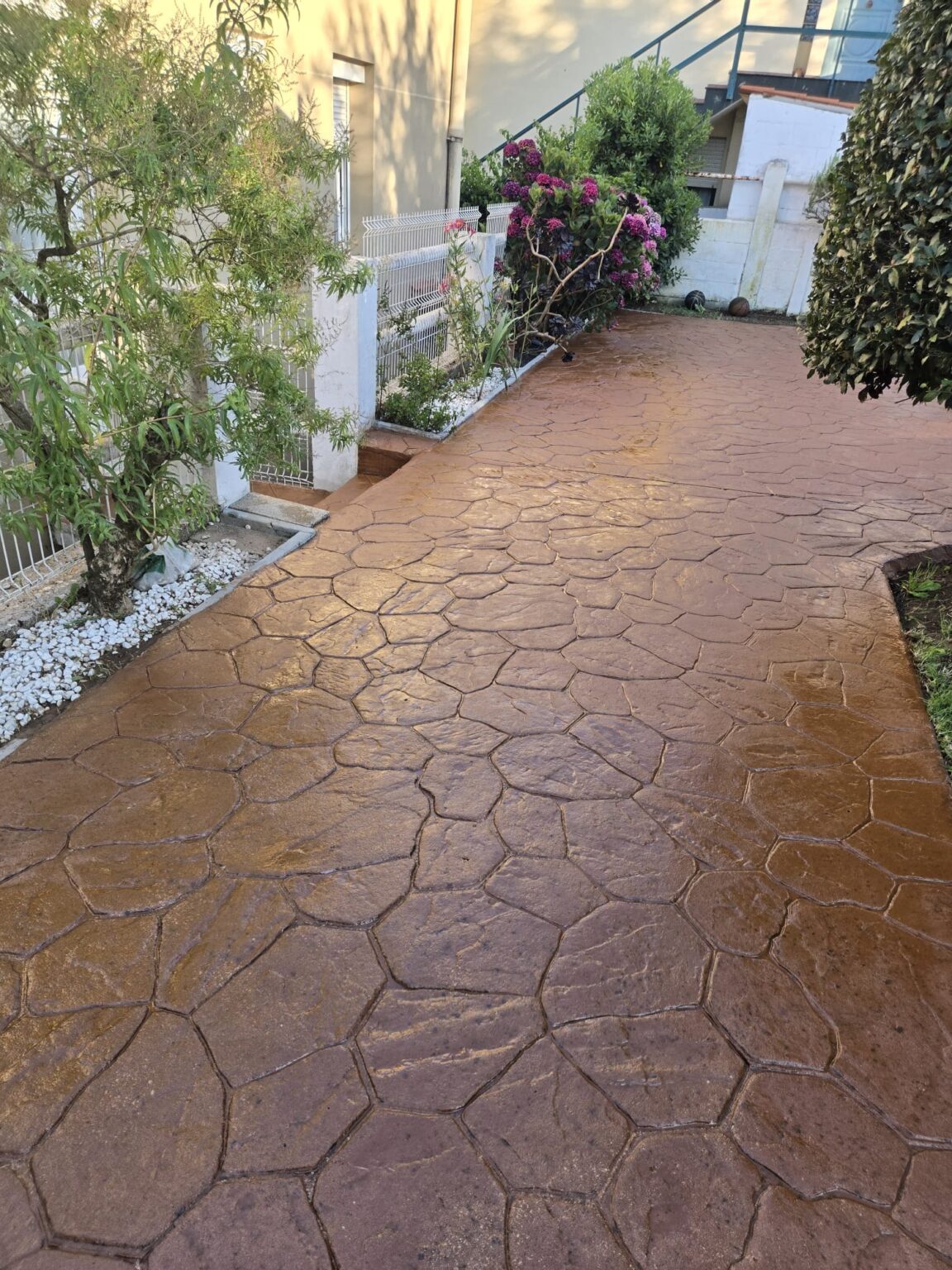 Hormigón decorativo para entradas de viviendas y chalets en A Coruña